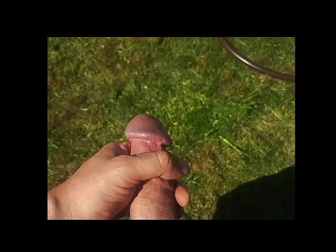 ❤️ Hot hottie får den rosa fitten hennes knullet og kommer med en sprut i en sommerhage ❤️ Kvalitetssex ved no.playcrot69.top ❌️